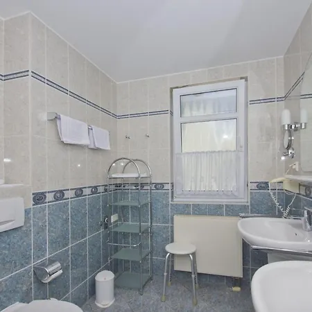 아파트 Mit Meerblick Und Balkon, Gratis Nutzung Vom Ahoi Erlebnisbad Und Sauna In Sellin - Meeresblick 24 괴렌